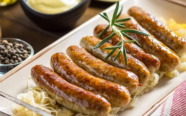 How Long to Boil Brats Before Grilling